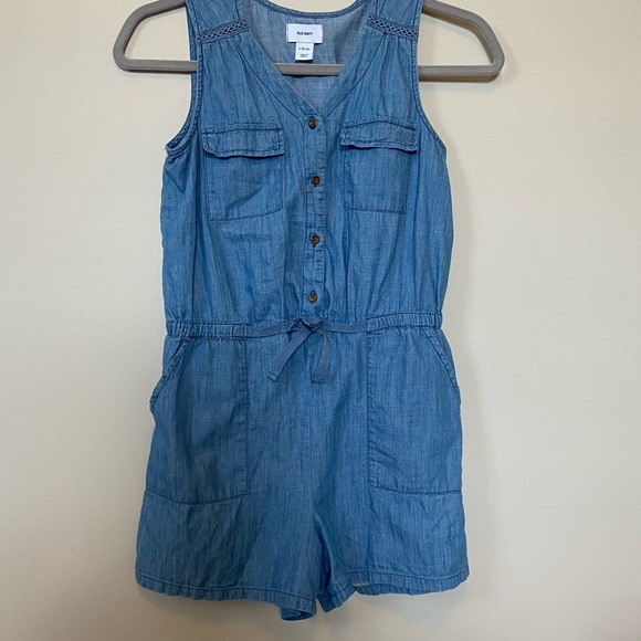 False Old Navy denim romper (CL) - Picture 3 of 3